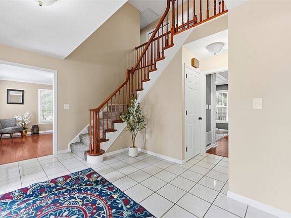 3rd image of 604 Jennifer Dr