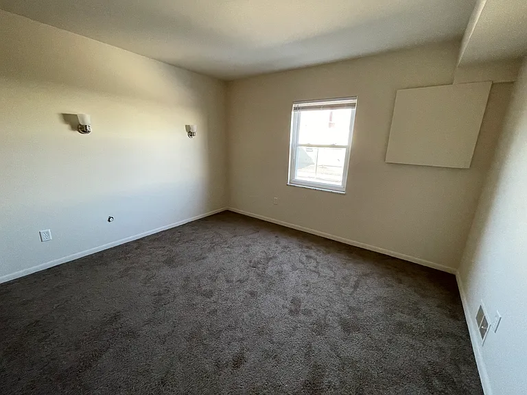 1340 King Ave — Photo 19