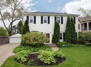 2032 Brentwood Rd, Northbrook, IL 60062