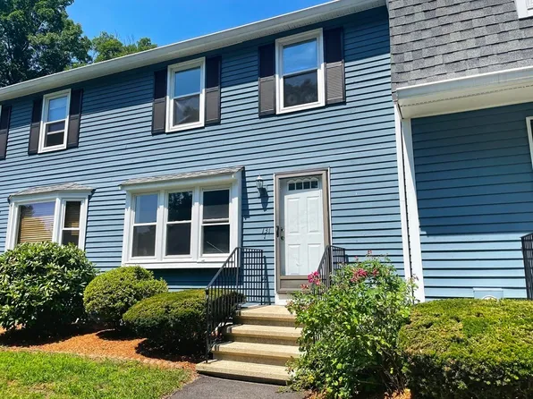131 Twin Brook Ln, Bellingham, MA 02019