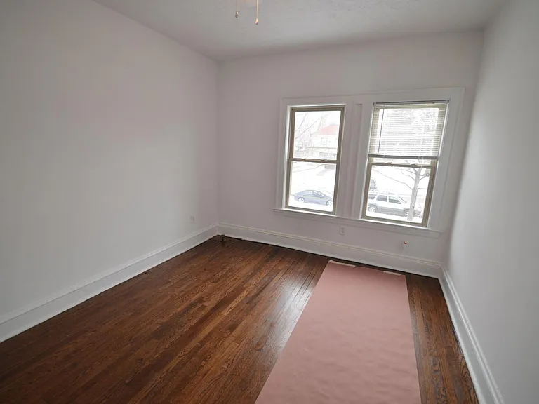Riverview Red Door Living — Photo 8