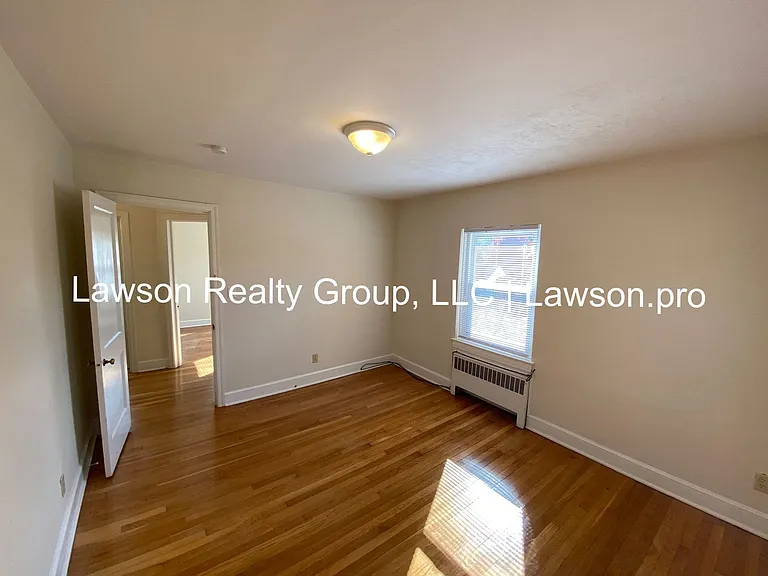 Bowman 2611-2613 — Photo 20