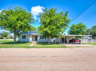 1010 Avenue D, Ballinger, TX 76821