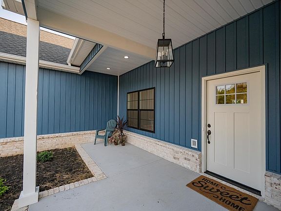 3rd image of 1726 Willow Oak Dr