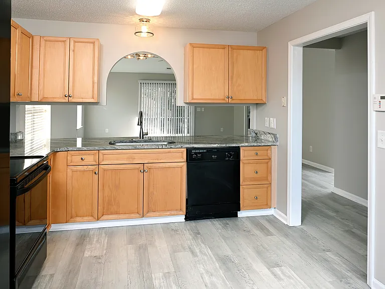 8256 Tartan Ln — Photo 6