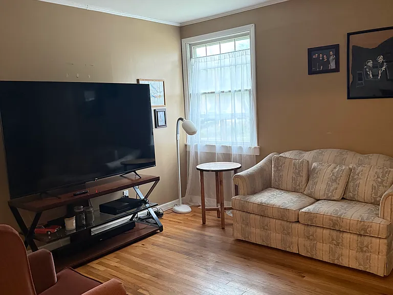 486 Willow Rd — Photo 9