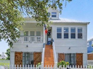 305 Davis Ave, Pass Christian, MS 39571
