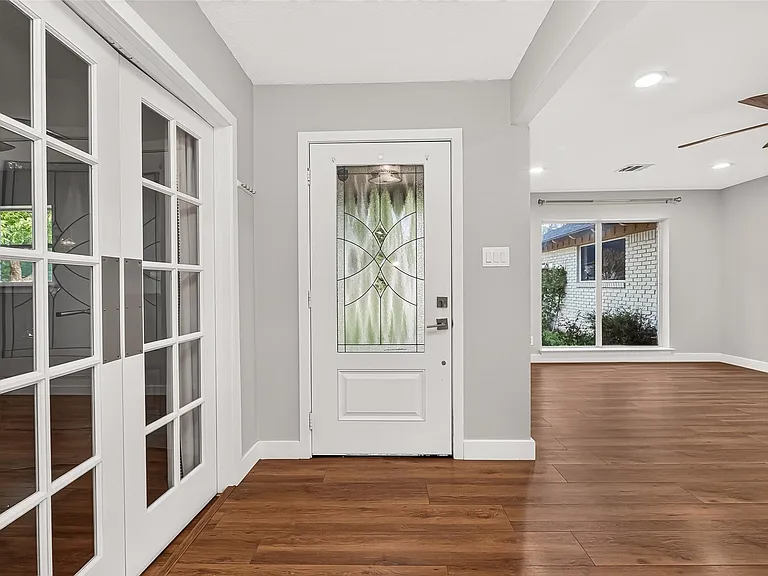 12930 Kimberley Ln — Photo 6