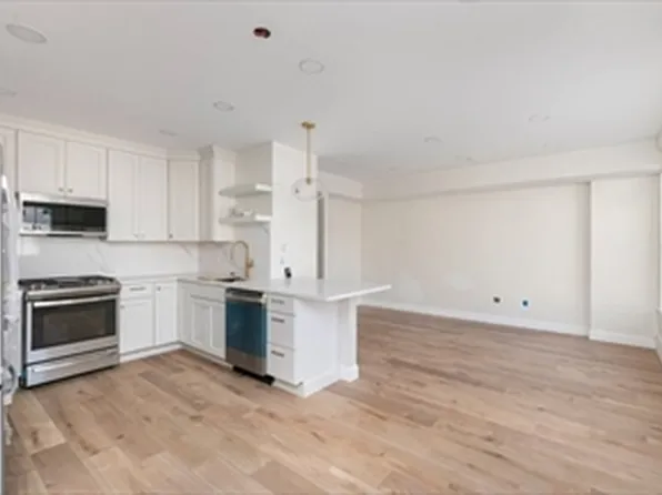 76 Granville Ave Floor 1, Malden, MA 02148