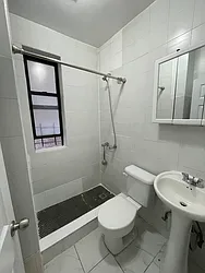 Rented by CITY SKYLINE REALTY INC