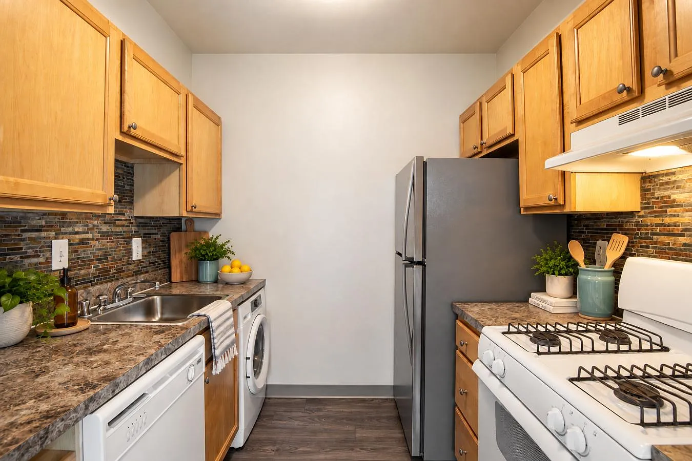 Briarwood Place Apartment Homes — Photo 1