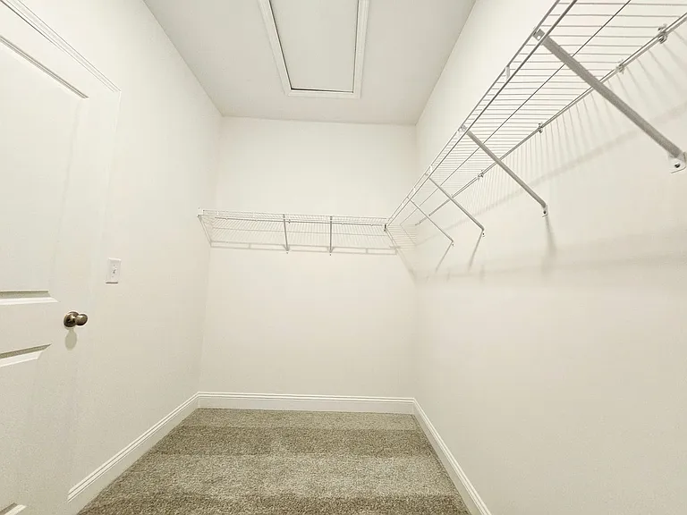 283 Crowville St — Photo 23