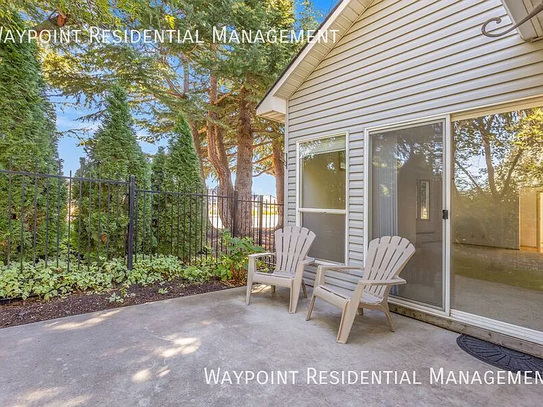 9640 W Sleepy Hollow Ln — Photo 32