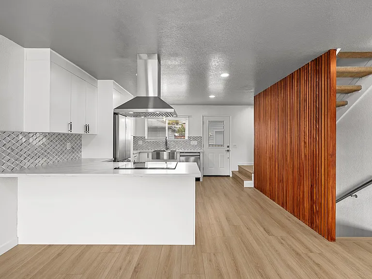 1101 Colusa St #3 — Photo 6