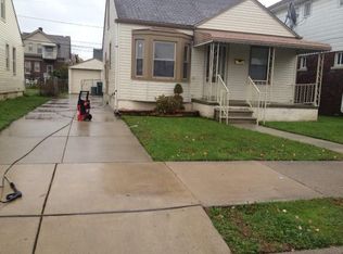 6140 Kendal St, Dearborn, MI 48126