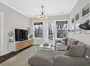 2403 N Orchard St APT 1, Chicago, IL 60614
