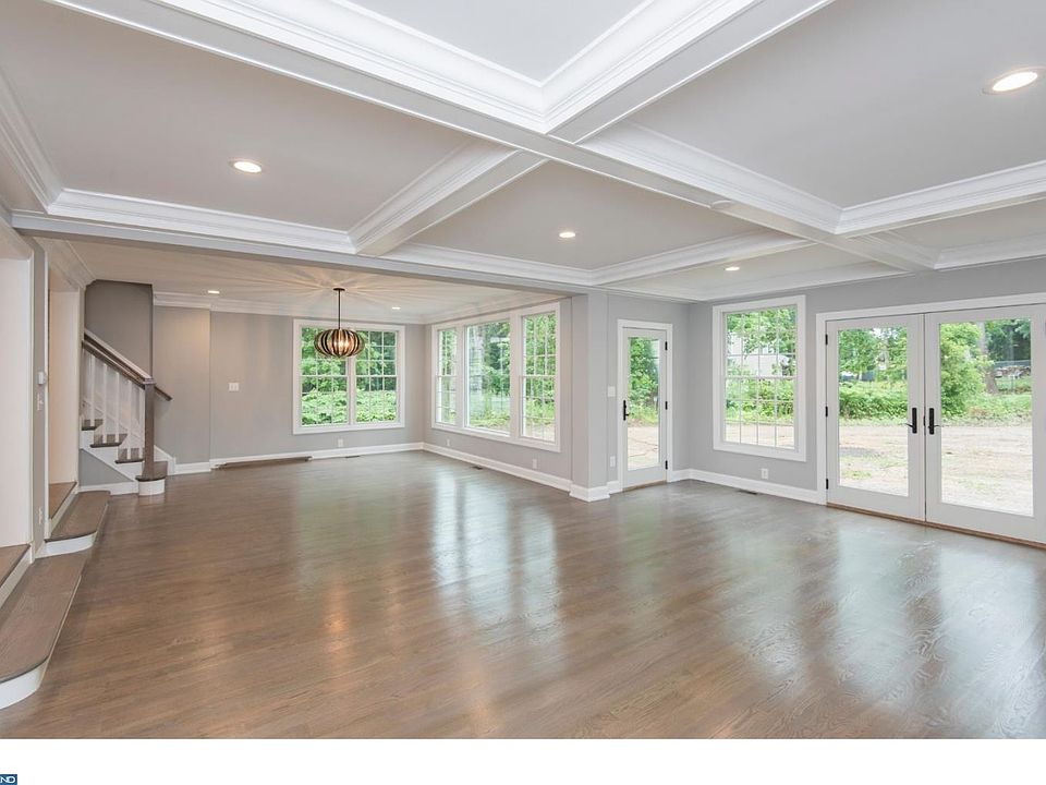 2nd image of 219 Buck Ln