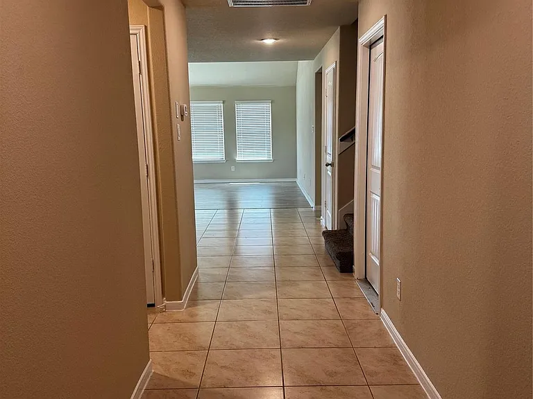 2903 McDonough Way — Photo 4