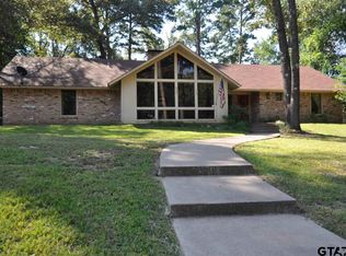 517 Robert St, Hawkins, TX 75765
