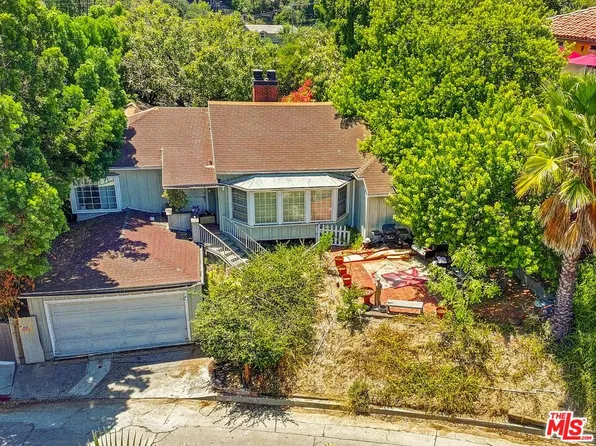 11662 Laurelwood Dr, Studio City, CA 91604