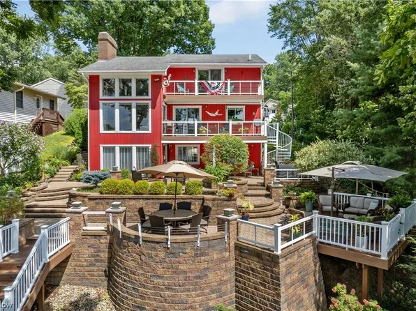 405 Snow Ave, Akron, OH 44319