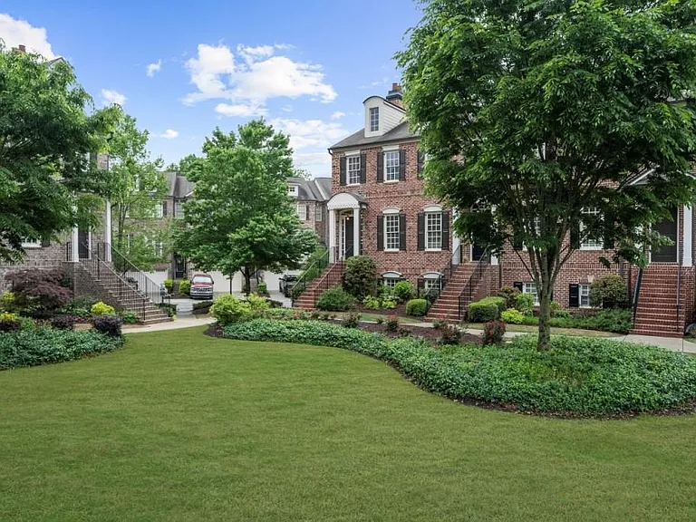 410 Rose Garden Ln — Photo 51