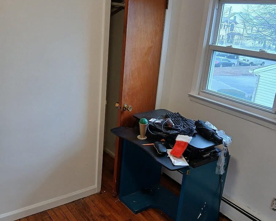 2nd image of 11916 166th St Floor 1