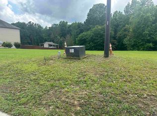 221 Olde Hickory Cir, Bonaire, GA 31005