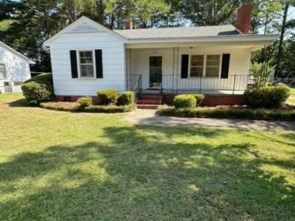 220 Woodland Dr, Bennettsville, SC 29512