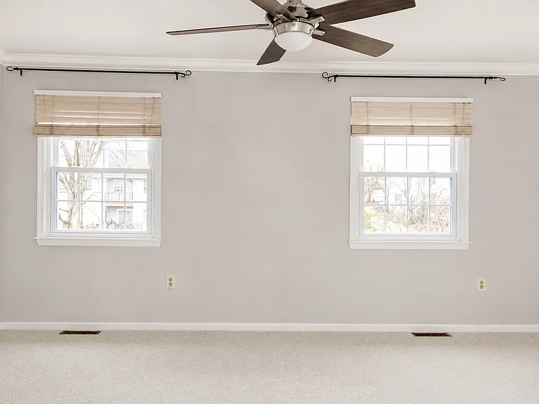 118 Henning Dr — Photo 13