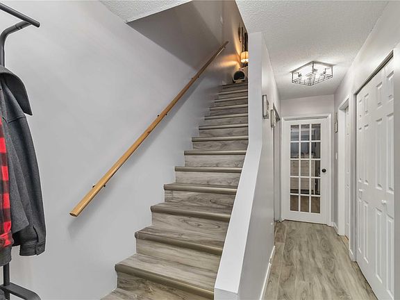 4th image of 6110 Seabroom Rd #6