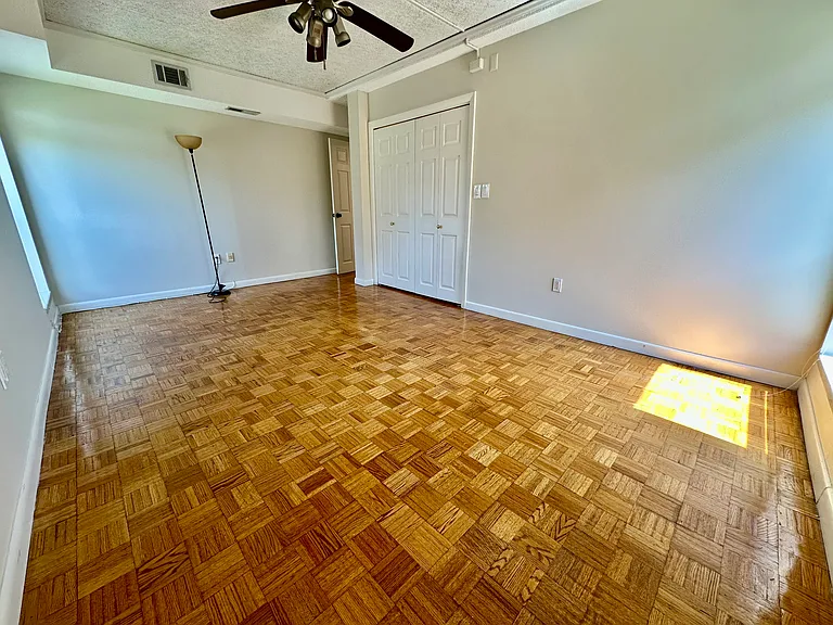 44 Broadlawn Park — Photo 14