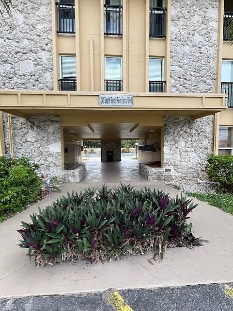 241 S Royal Poinciana Blvd — Photo 1
