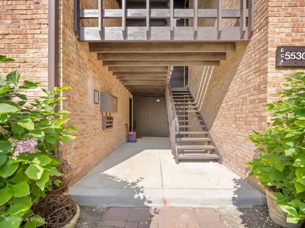 5530 E Lake Dr #98B, Lisle, IL 60532