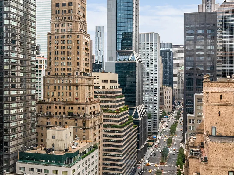 502 Park Ave #Penthouse 27 — Photo 27