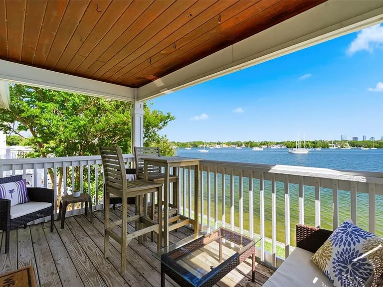 201 Pompano Dr SE #C — Photo 34