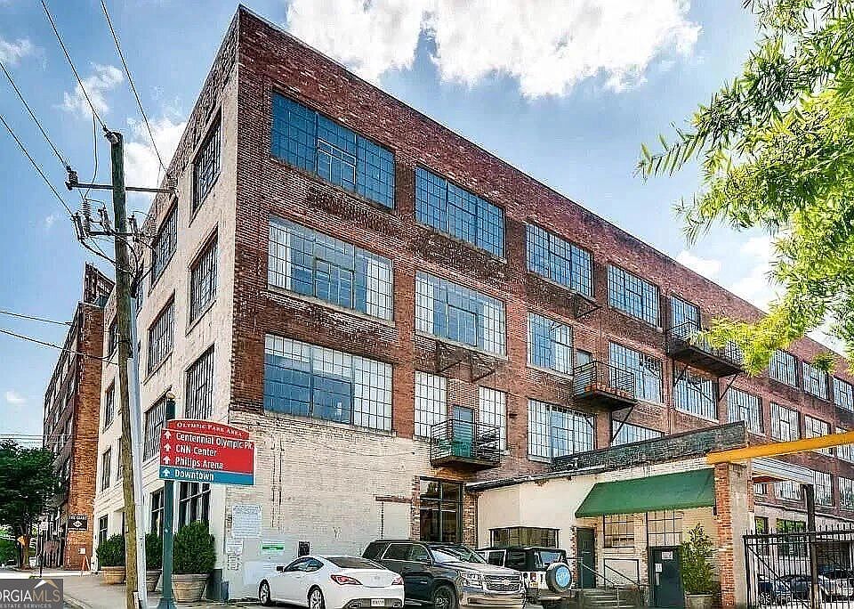 1st image of 434 Marietta St #204