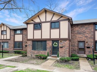 18W269 Kirkland Ln, Villa Park, IL