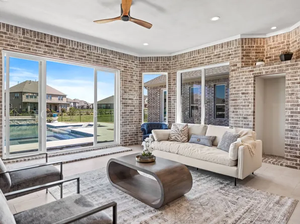 2354 Ambassador Ct, Heath, TX 75126