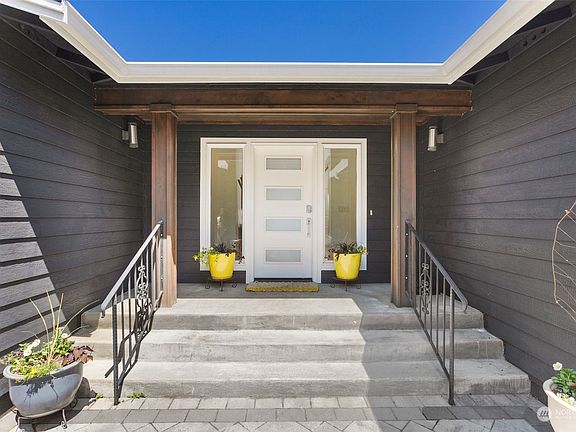 3rd image of 1259 Holloway Lane