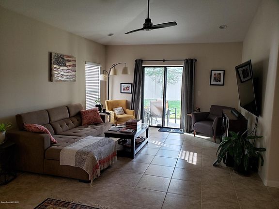 2nd image of 3935 Harvest Cir