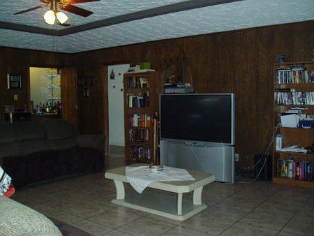 4th image of 1232 Grove Dr