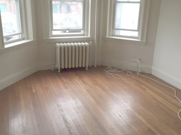 1111 Boylston St APT 37, Boston, MA 02215