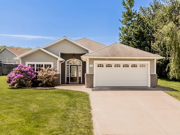 56 Dalhousie Ave, Kentville, NS B4N 5E5