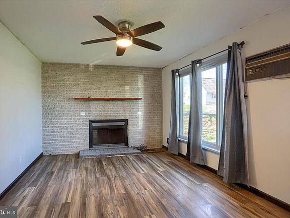 4th image of 354 Cypress Dr