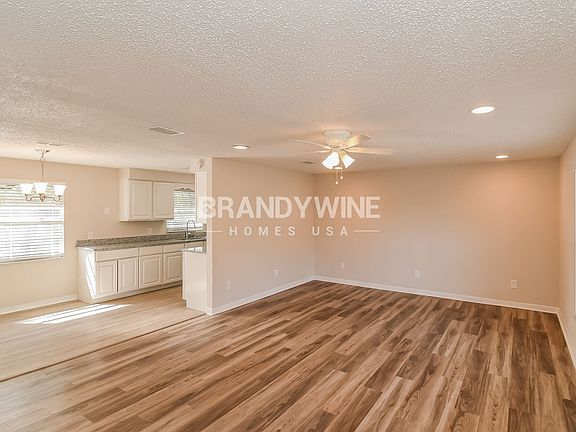 2nd image of 2650 E Kenwood Dr