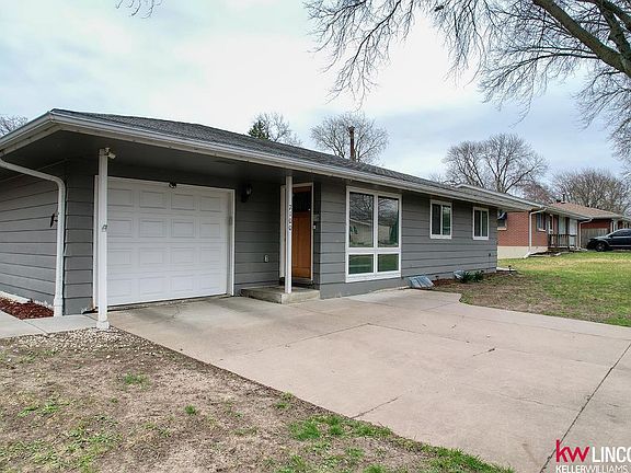2nd image of 7100 Holdrege St
