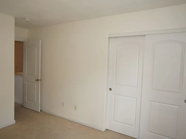 3822 SE Schiller St — Photo 23