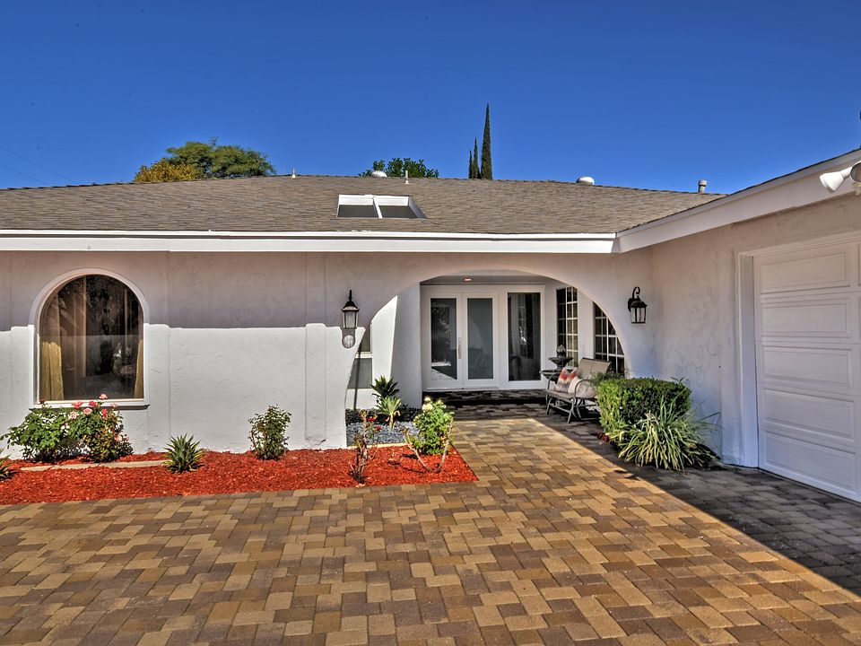 2nd image of 22527 Founders Dr