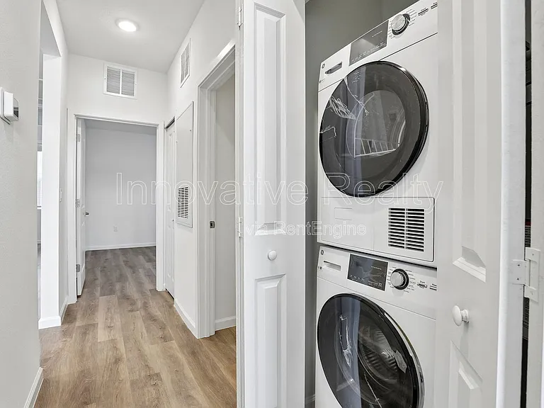 Venture Apartments — Photo 101